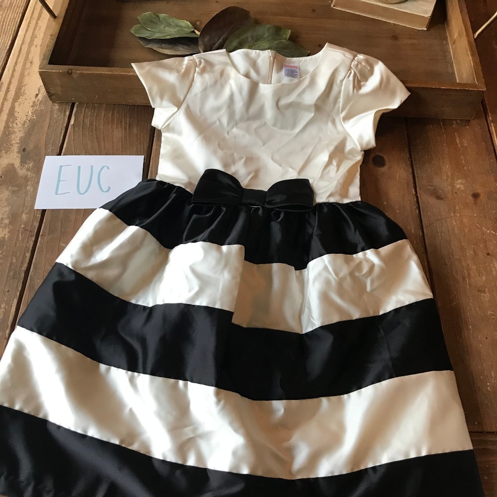 Gymboree B&W Fancy Dress Size 7